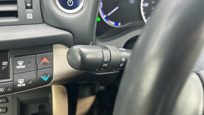 Lexus CT 200h 1.8 Luxury 5dr CVT Auto Hybrid Hatchback